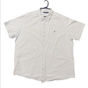 Men a big and Tall 4xl no pet, non smoker. Like new